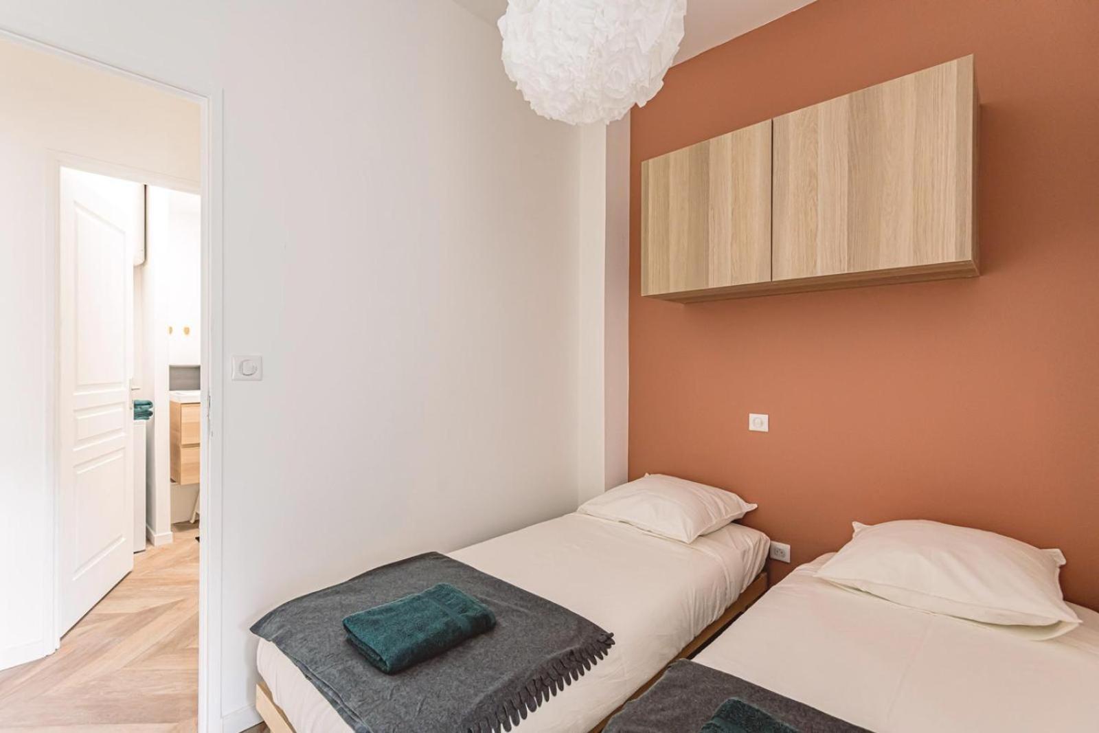 Apartment Henri Au Pied De La Cathedrale.
